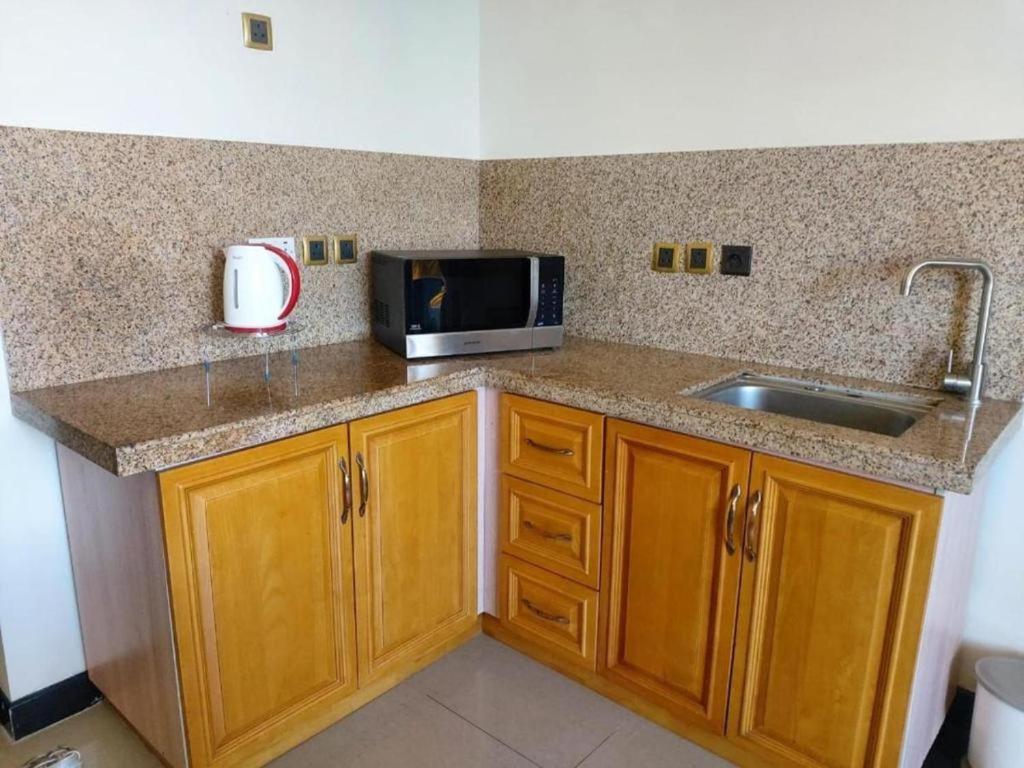 Pereybere Apartment With Breakfast And Private Balcony Pereybere Beach ภายนอก รูปภาพ