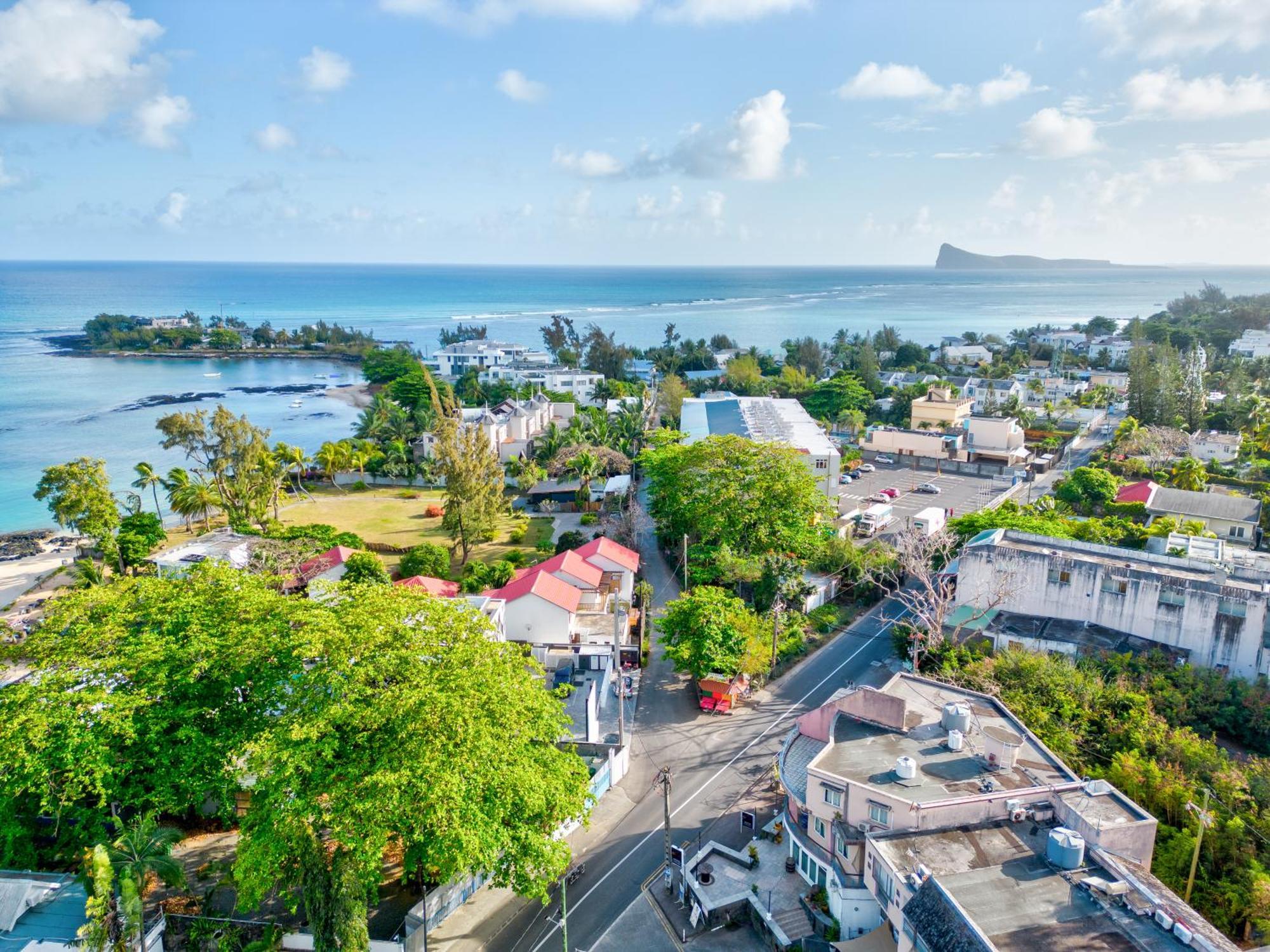 Pereybere Apartment With Breakfast And Private Balcony Pereybere Beach ภายนอก รูปภาพ